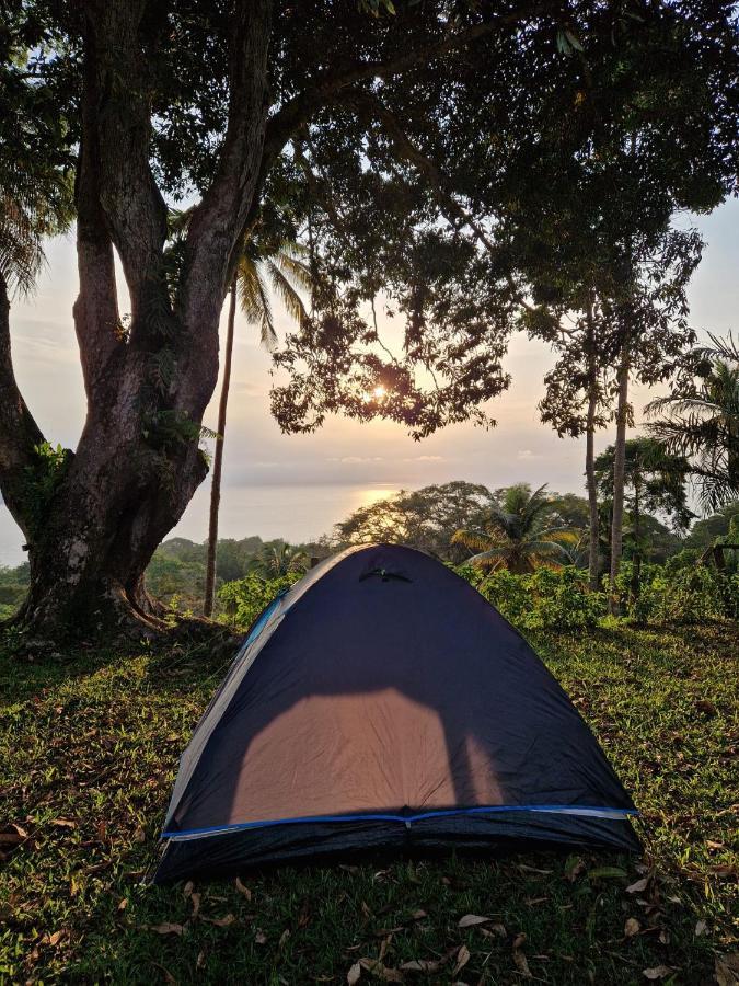 World'S View Wild Camping Salaszoi, Principe Island Santo Antonio Экстерьер фото