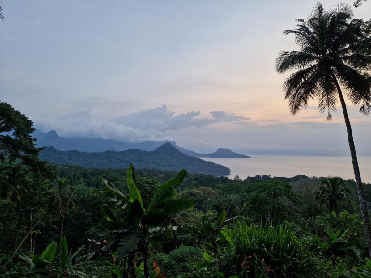 World'S View Wild Camping Salaszoi, Principe Island Santo Antonio Экстерьер фото